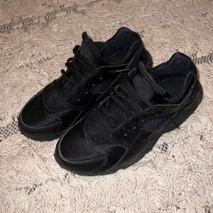 Women’s Black Huarache Shoes